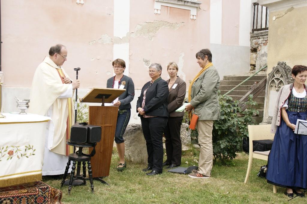 Eröffnung der ÖB im Pfarrhof Nappersdorf am 15.6.2014
